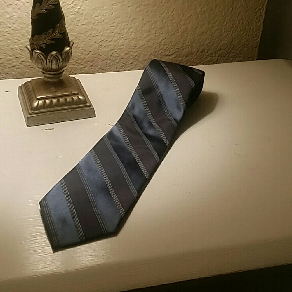 Calvin Klein silk tie